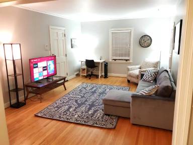 Main picture of 220 West 21st Street - 3