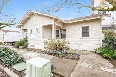 Main picture of 73 Brookwood Ave