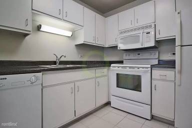 Main picture of 65 East Scott