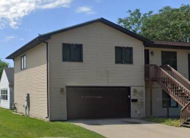 Main picture of 652 Orchard Ct