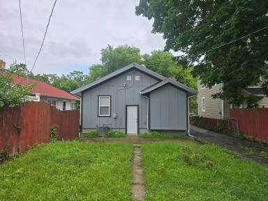 Main picture of 741 Leland Ave