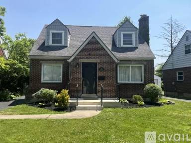 Main picture of 1016 Hampshire Rd