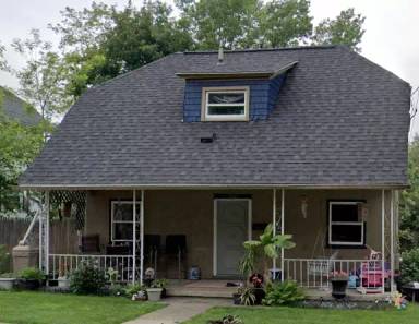 Main picture of 254 Bowmanville St