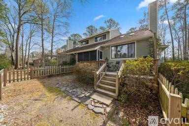 Main picture of 303 Crooked Creek Ln