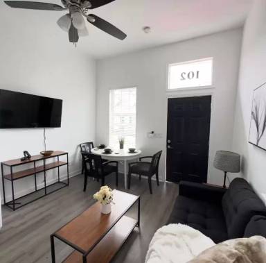 Main picture of 2515 Erato St