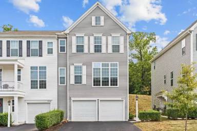 Main picture of 2133 Red Fox Dr