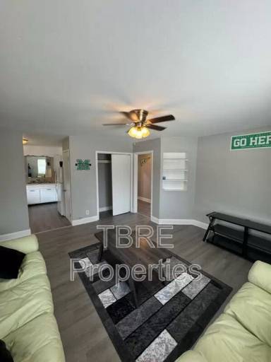 Main picture of 1528 6th Ave