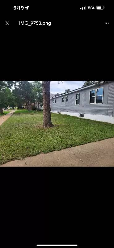 Main picture of 819 McKenzie St