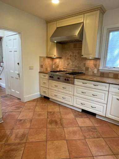 Main picture of 6105 29th St NW