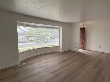 Main picture of 48 W Nova Dr