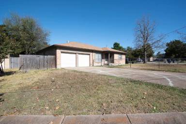 Main picture of 9325 Sandyhook Cir