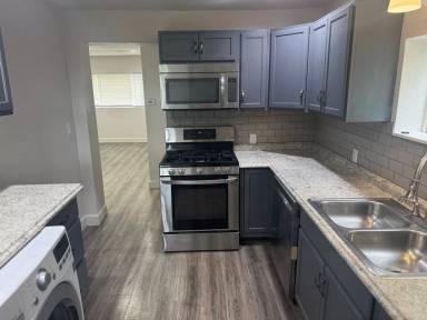 Main picture of 4024 Springfield St
