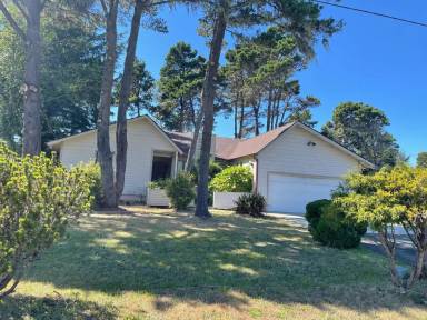 Main picture of 1692 Del Mar Rd