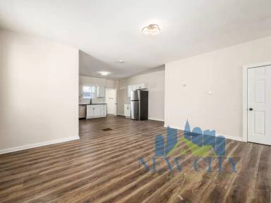 Main picture of 884 Scott St