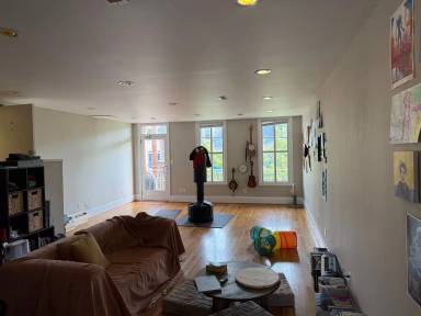 Main picture of 1309 W Main St