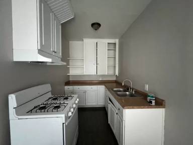 Main picture of 3621 S Pacific Ave