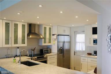Main picture of White Egret Condominium