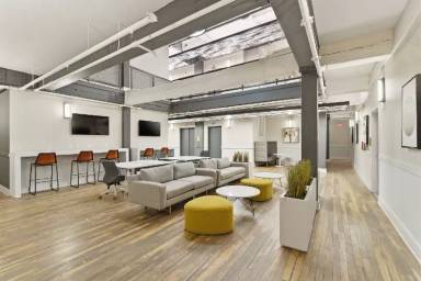 Main picture of 160 Lafayette St