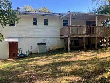 Main picture of 245 Peterson Rd