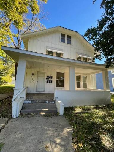 Main picture of 816 Congress St