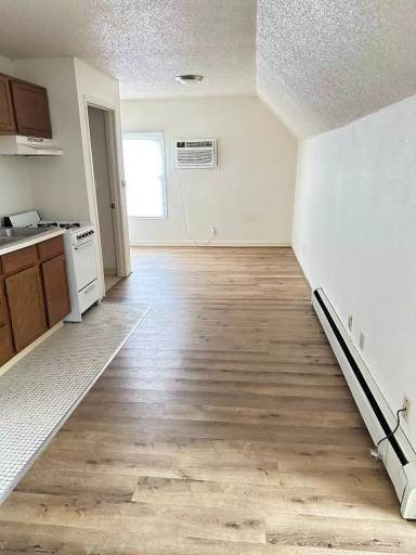 Main picture of 127 1/2 Welch Ave