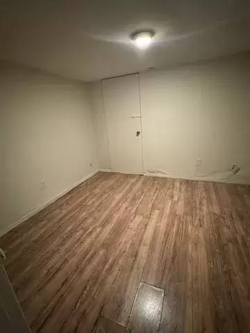Main picture of 4 Granite St