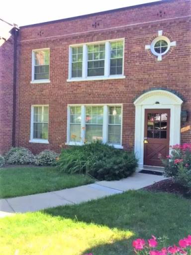 Main picture of 1709 N Troy St