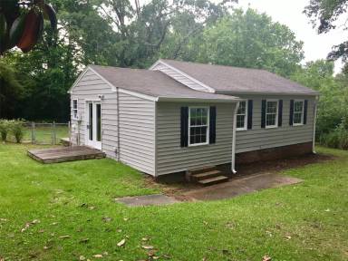 Main picture of 201 Pisgah Dr