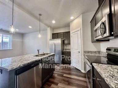Main picture of 8608 NE 26th Cir