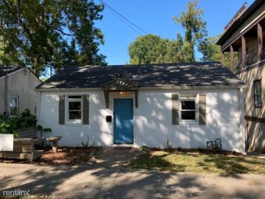 Main picture of 1030 Wylie St SE