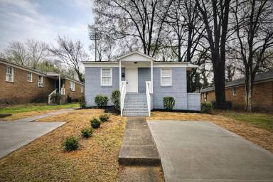 Main picture of 1930 Terrybrook Ln