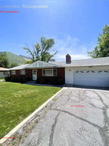 Main picture of 1498 E Pioneer Rd