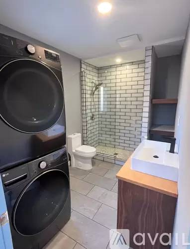 Main picture of 3547 E Green St