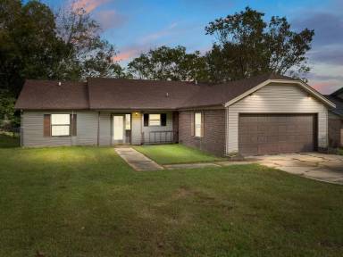 Main picture of 1607 Amour Dr