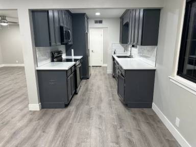 Main picture of 7747 Twin Oaks Ave
