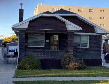 Main picture of 36 W Layton Ave