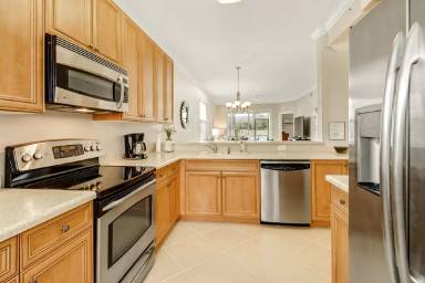 Main picture of 10275 Heritage Bay Blvd