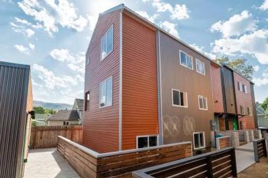 Main picture of 618 Toole Ave