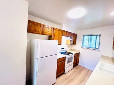 Main picture of 625 Sullivan Ln