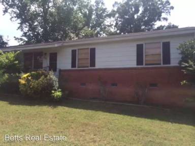 Main picture of 420 Maplewood Dr