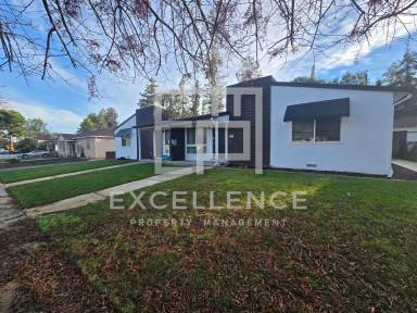 Main picture of 692 N Daniel Way