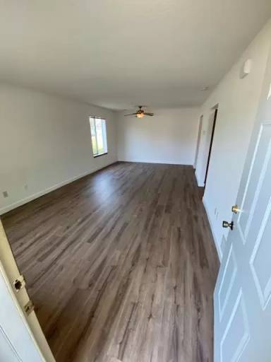 Main picture of 8330 S Newbury Dr