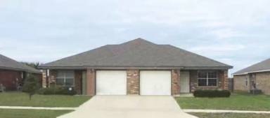 Main picture of 2105 Schorn Dr
