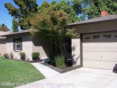 Main picture of 445 Coleman Ct