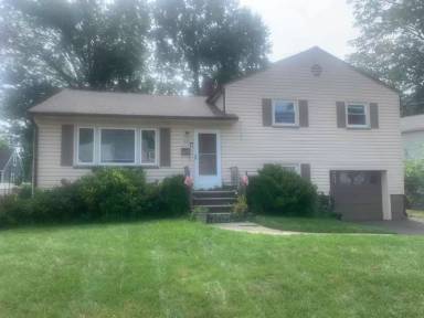 Main picture of 460 Cristiani St