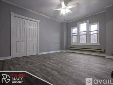 Main picture of 4735 N Beacon St Apartments