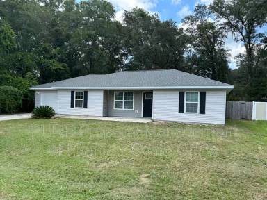 Main picture of 5401 NW 63rd Pl