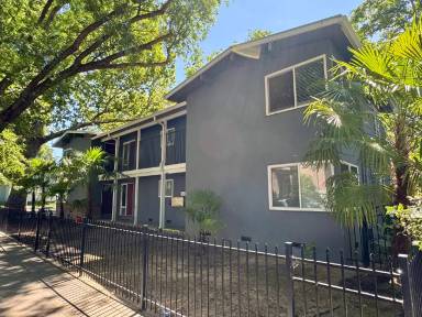 Main picture of 711 W 3rd St