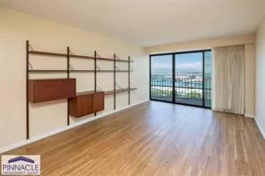 Main picture of Harbor Square Condo