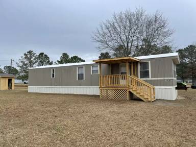 Main picture of 115 Duck Pond Ln